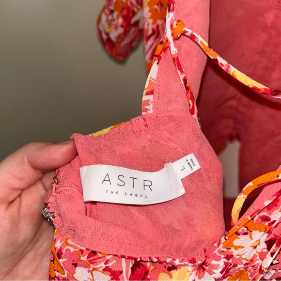 ASTR the Label Floral Cinched Bust Cutout Center Midi Dress - Picture 3 of 5